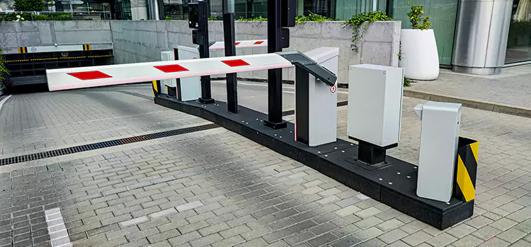 Custom Gate Design & Integration Alton